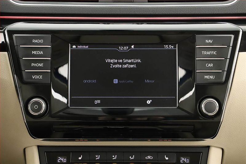 Škoda Superb (2016) 2.0 TDI 4x4, 4X4, Automat - fotka 14 z 20
