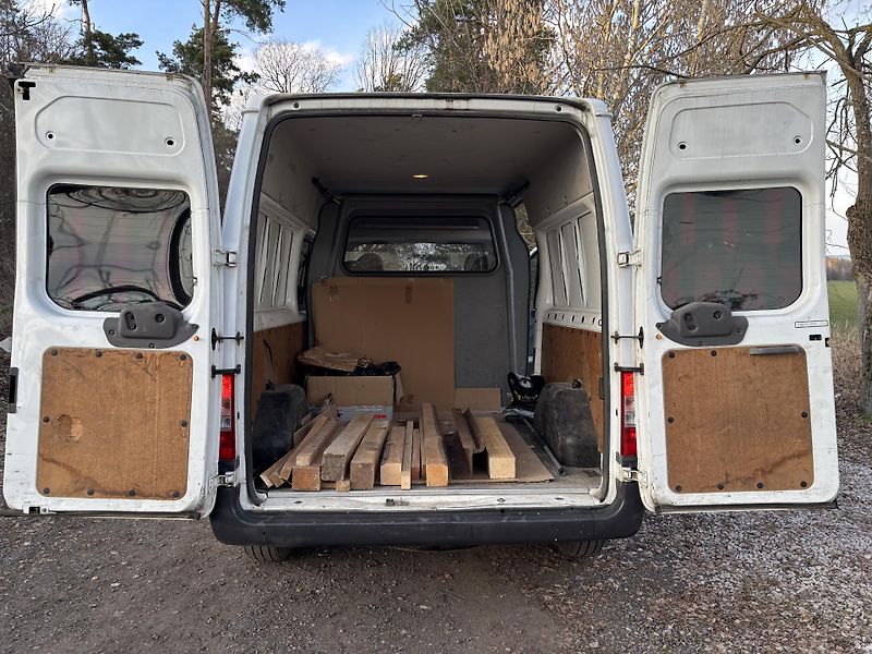 Ford Transit 350 L3H2 TREND 6 MÍST - fotka 14 z 20