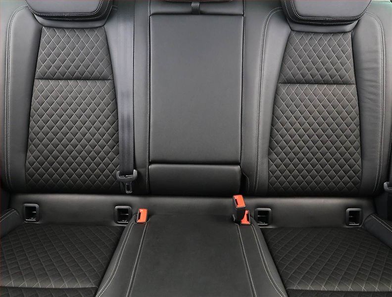 Škoda Karoq (2019) 2.0 TDI, 4X4, Automat - fotka 10 z 29