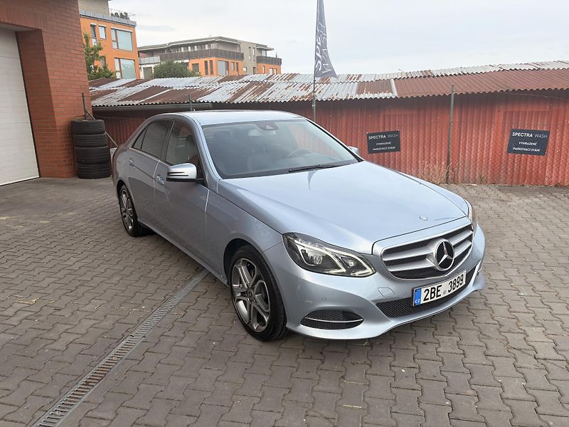 Mercedes-Benz Třídy E (2013) E220cdi - 125kw - fotka 3 z 16
