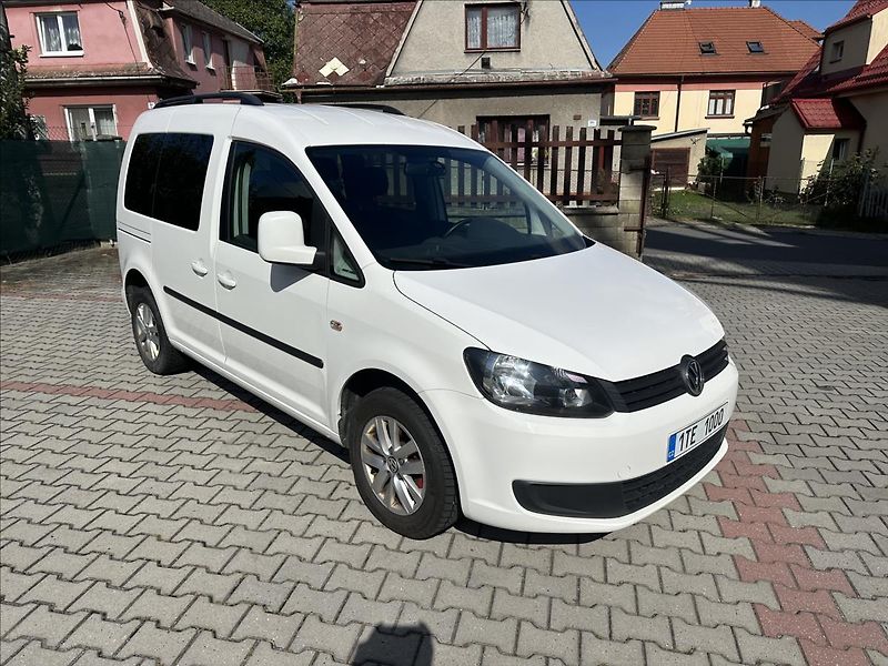 Volkswagen Caddy 1,6 TDI PO VELKÉM SERVISE - fotografie inzerátu