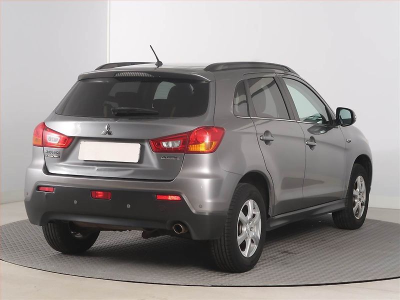 Mitsubishi ASX (2010) 1.8 DI-D MIVEC, Xenony - fotka 5 z 15