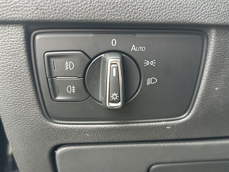 Volkswagen Passat (2022) Variant 2.0 TDI DSG Business - fotka 24 z 33
