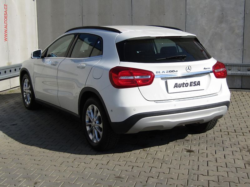Mercedes-Benz GLA (2016) 2.2CDi 200d 4Mat, ČR, AT - fotka 6 z 19