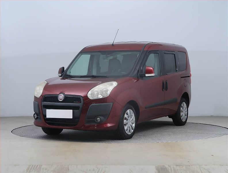 Fiat Dobló (2010) 1.3 MultiJet, 5Míst - fotka 2 z 14