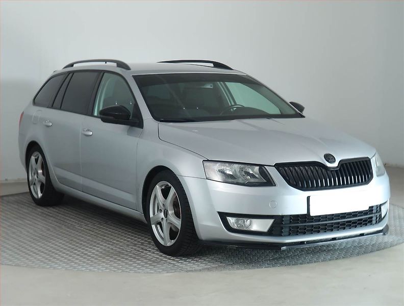 Škoda Octavia (2014) Ambition 1.6 TDI, Navi - fotografie inzerátu