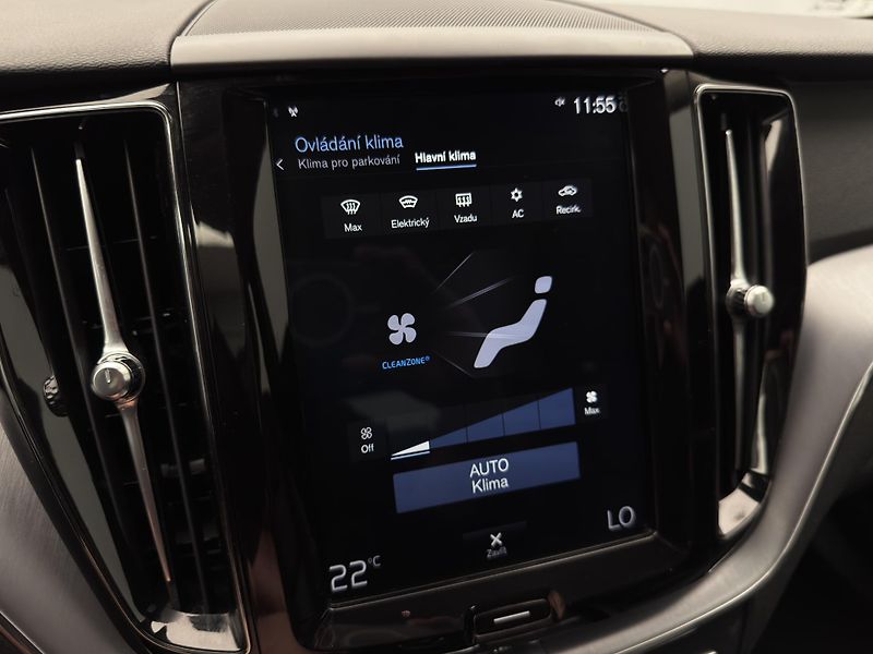 Volvo XC60 D4 AWD MOMENTUM CZ 1.maj - fotka 36 z 39