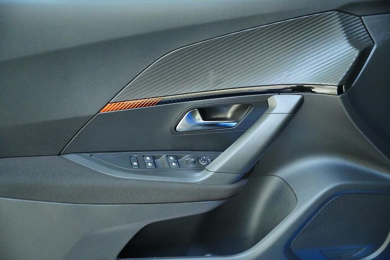 Peugeot 2008 - fotka 12 z 24