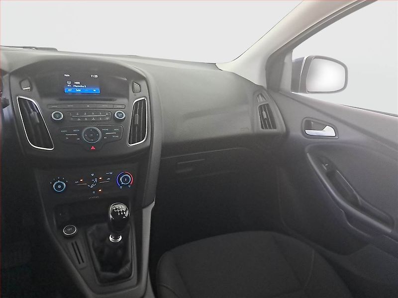 Ford Focus (2015) 1.6 TDCi, Serv.kniha - fotka 8 z 14