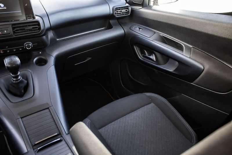 Peugeot Rifter - fotka 17 z 36