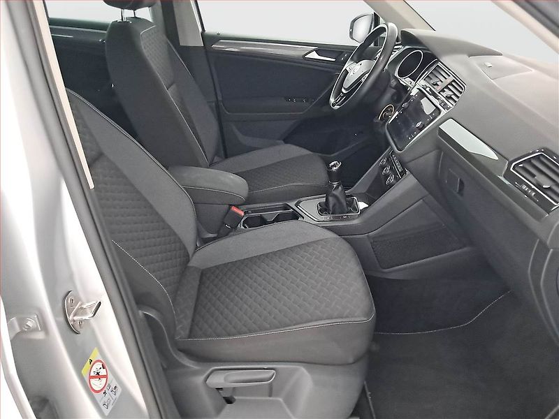 Volkswagen Tiguan (2019) 2.0 TDI - fotka 9 z 17