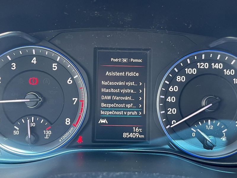 Hyundai Kona (2022) 1.0 T-GDi 88kw, ČR, Tažné, Tov - fotka 16 z 20