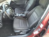 Volkswagen Golf (2014) 1.2 TSI 63KW 4-VÁLEC Z ŘEMENEM - náhled 25