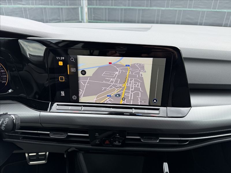 Volkswagen Golf VIII 2.0 TDI Alltrack 4x4 DSG - fotka 11 z 24