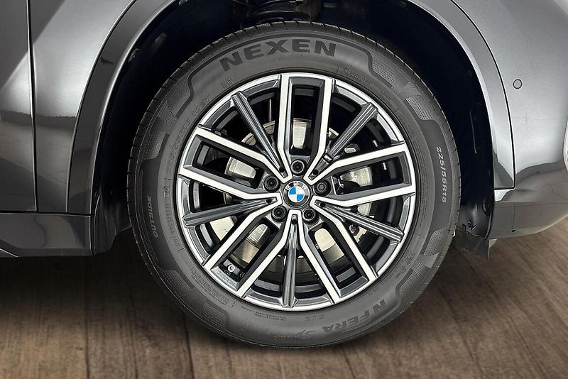 BMW X1 sDrive18i - fotka 5 z 17