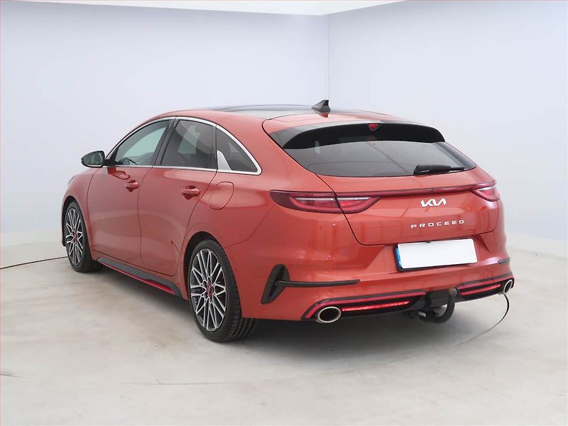 Kia Pro_Ceed (2022) GT 1.6 T-GDI - fotka 4 z 19