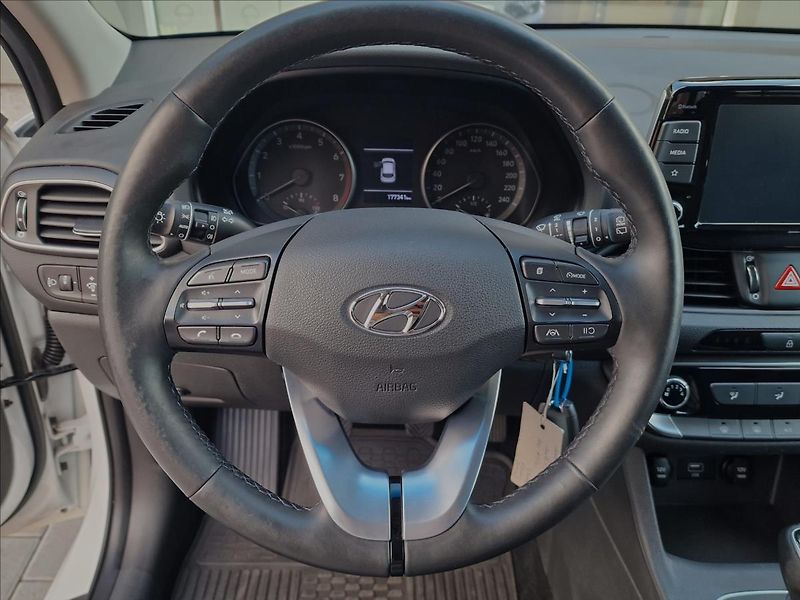 Hyundai i30 1.0 T-GDI Comfort,REZERVACE - fotka 21 z 50