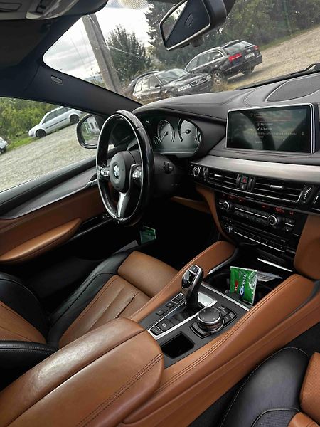 BMW X6 (2016) - fotka 10 z 14
