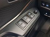 Toyota C-HR (2017) 1.2 Turbo, Serv.kniha, Navi - náhled 16