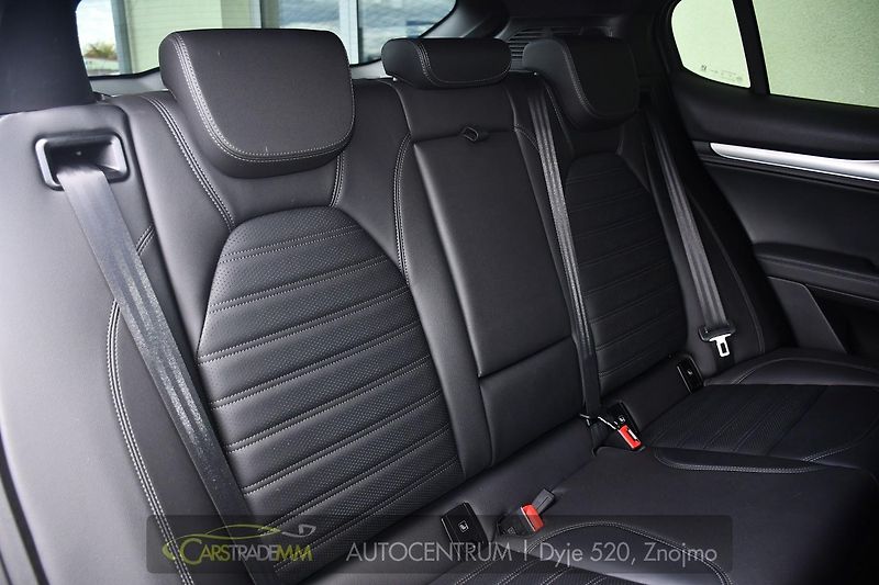 Alfa Romeo Stelvio 2.2 Diesel 16V 154kW ZADÁNO - fotka 19 z 54