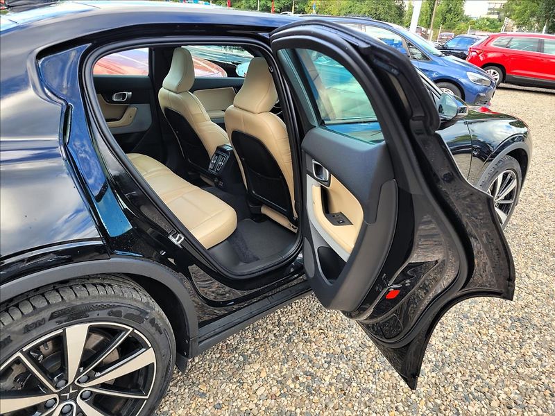 Polestar 2 0,0 zálohováno      300kw,AWD, - fotka 15 z 50