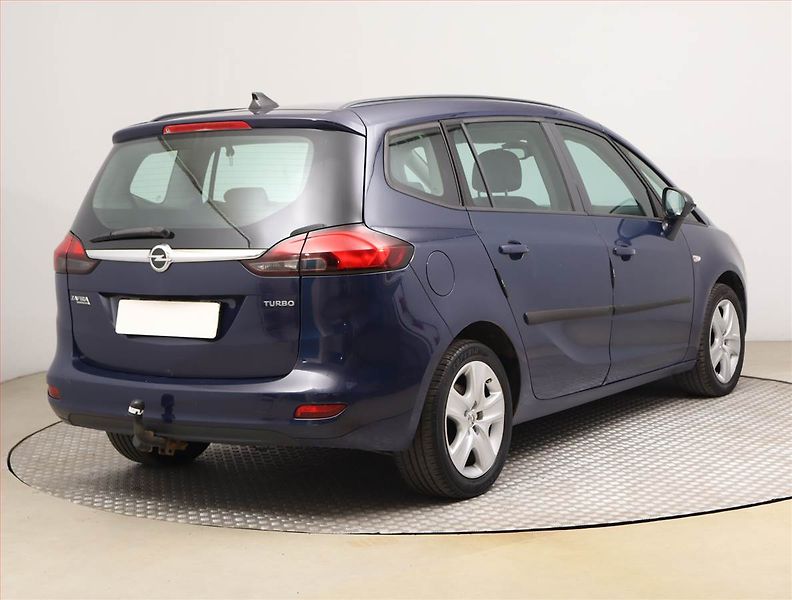 Opel Zafira (2012) 1.4 Turbo, 7 míst, Tempomat - fotka 5 z 18