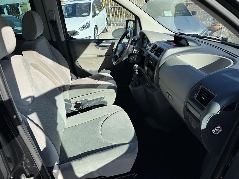 Fiat Scudo (2009) 2.0 HDi 140MJ   8-Míst Long  - fotka 18 z 21