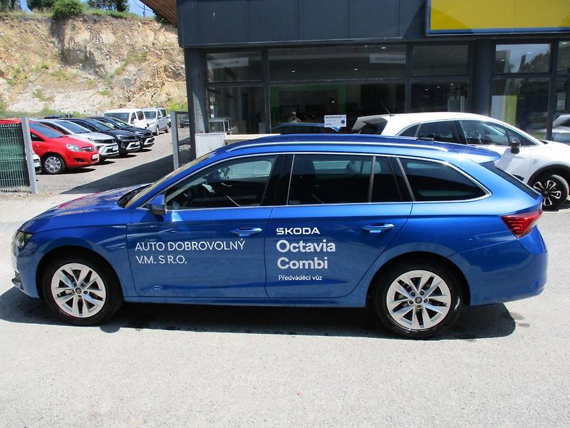 Škoda Octavia Combi Top Selection 2,0TDI/110 - fotka 8 z 16