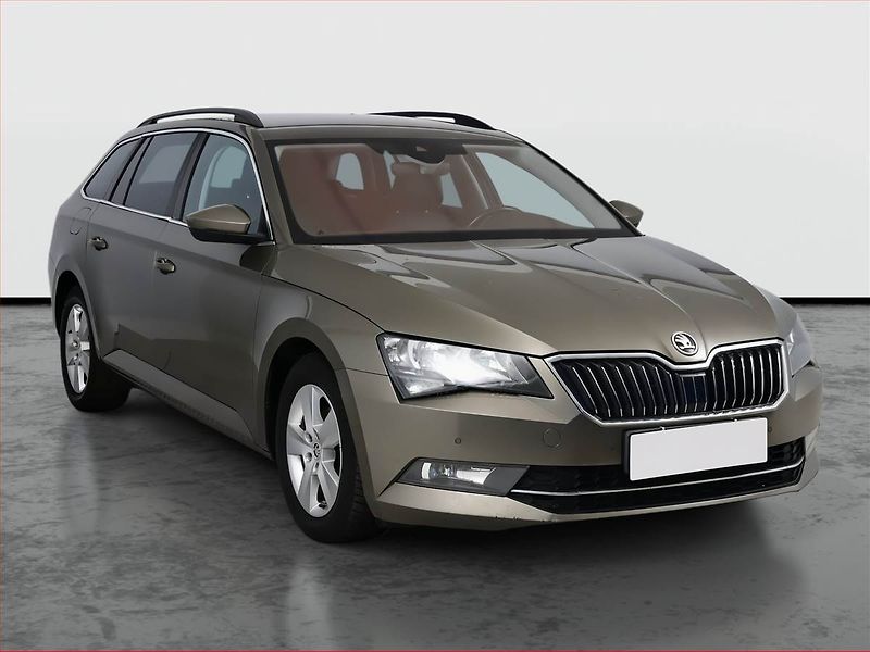 Škoda Superb (2016) 1.6 TDI, Automat, Kůže, Navi - fotka 1 z 21