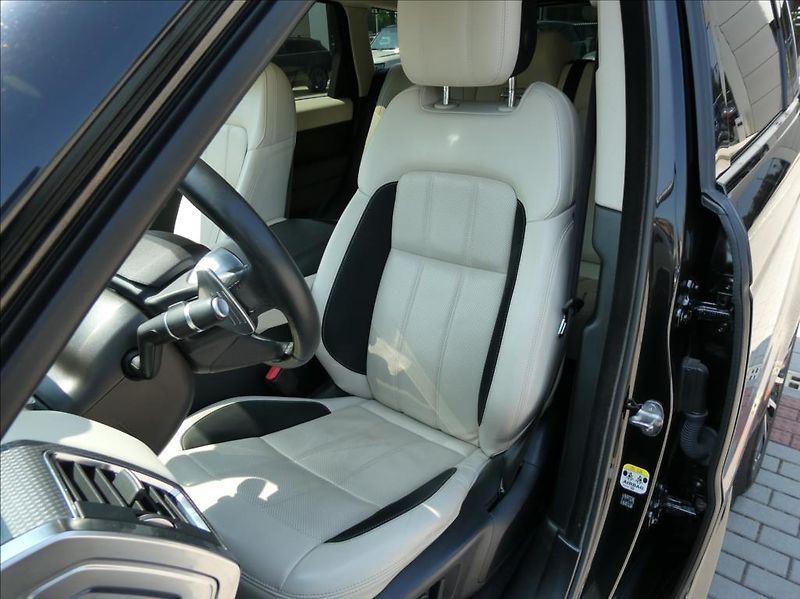 Land Rover Range Rover Sport 3,0 D300 HSE,ČR,2.maj,tažné - fotka 13 z 38