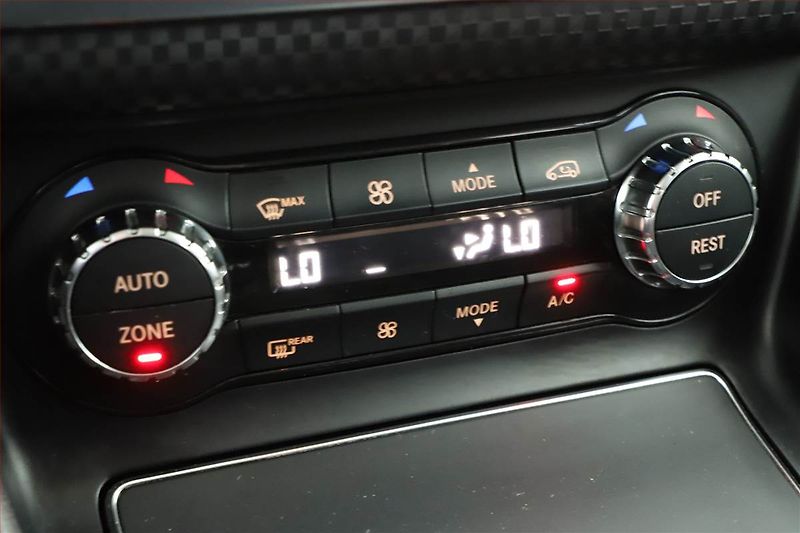 Mercedes-Benz Třídy A (2017) A 180 d, Automat, Serv.kniha - fotka 12 z 18