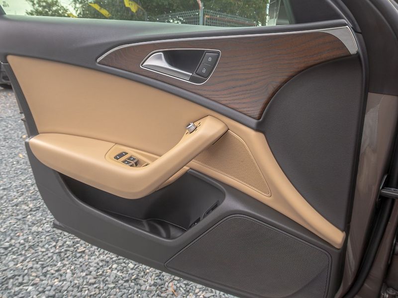 Audi A6 Allroad (2014) 3.0TDI 180KW – VÝBAVA - fotka 30 z 44