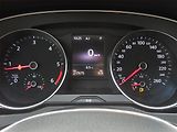 Volkswagen Passat (2017) 2.0 TDI, Automat, Kůže, Navi - náhled 11