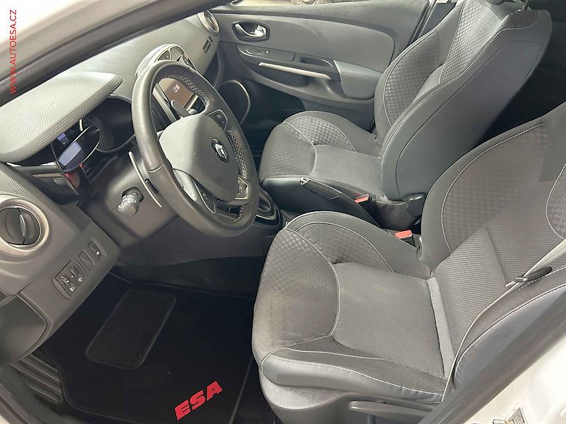 Renault Clio (2016) 1.2TCe, GT Line, AT, panor - fotka 9 z 16