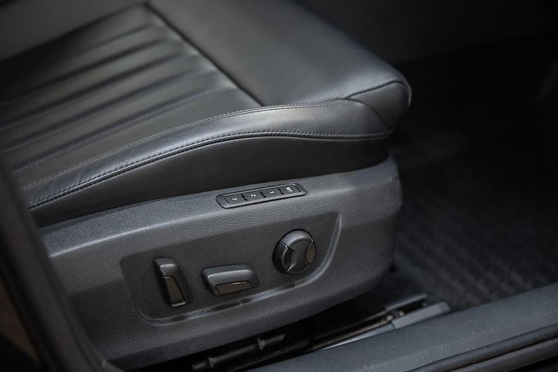 Škoda Superb 2.0 TSI 200 kW L&K - fotka 24 z 40