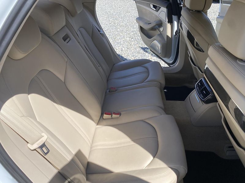 Audi A8 S8 4.0i V8 520PS CZ DPH EXTRA! - fotka 131 z 176
