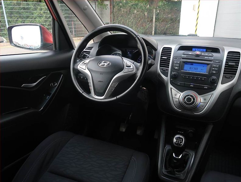 Hyundai ix20 (2011) 1.4 CVVT, po STK, Tažné - fotka 7 z 17