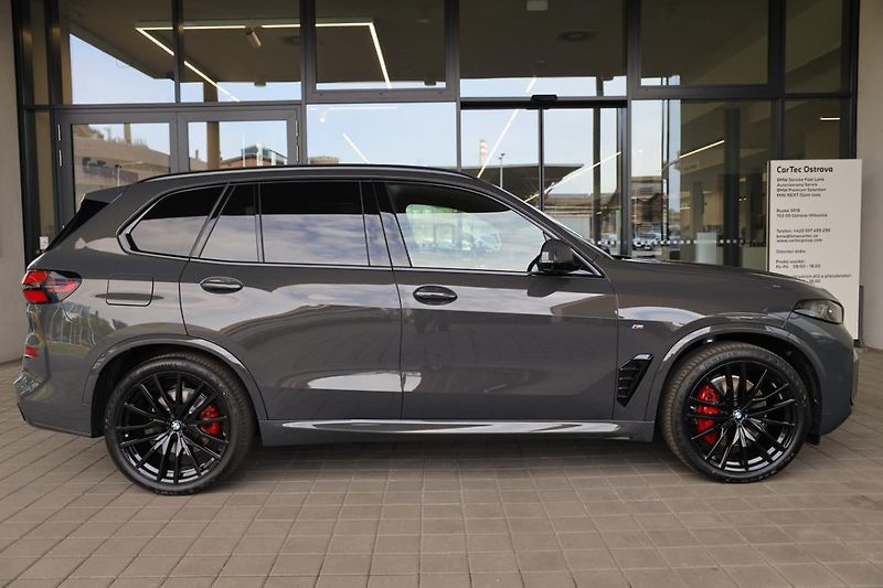 BMW X5 xDrive40d - fotka 4 z 18