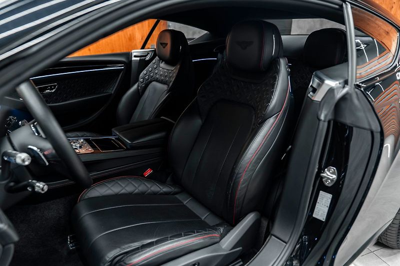 Bentley Continental GT V8 - fotka 6 z 20