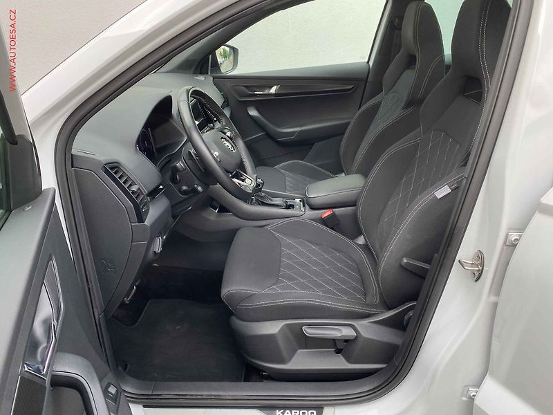 Škoda Karoq (2021) 1.5 TSi, SportLine, DSG - fotka 9 z 19