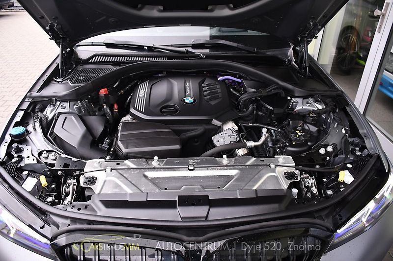 BMW Řada 3 320d xD M-SPORT PANORAMA H/K  - fotka 53 z 57