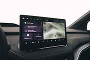 Nový je displej, především elektronika a software uvnitř