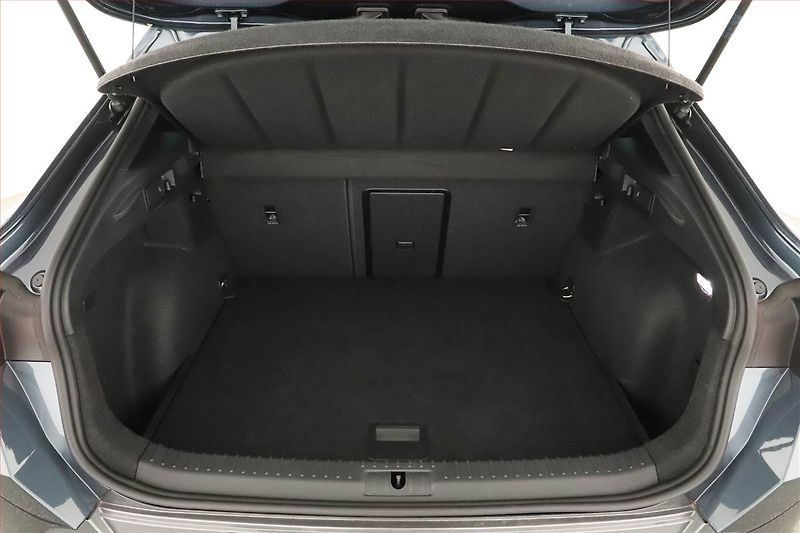 Cupra Formentor (2021) 2.0 TSI VZ 4Drive - fotka 11 z 26