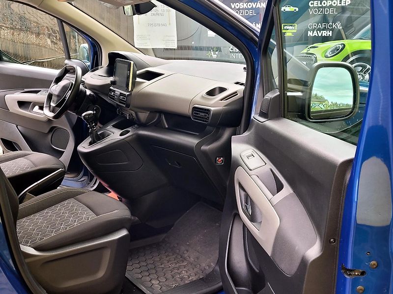 Peugeot Rifter 1,5 B-HDi 96kW,1.majitel,CZ - fotka 21 z 37