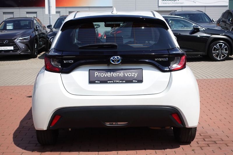 Toyota Yaris 1,5 HEV Comfort - fotka 5 z 26