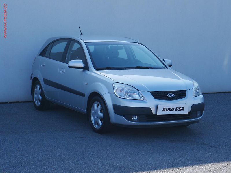 Kia Rio (2007) 1.5 CRDi, AC, park.asist - fotografie inzerátu