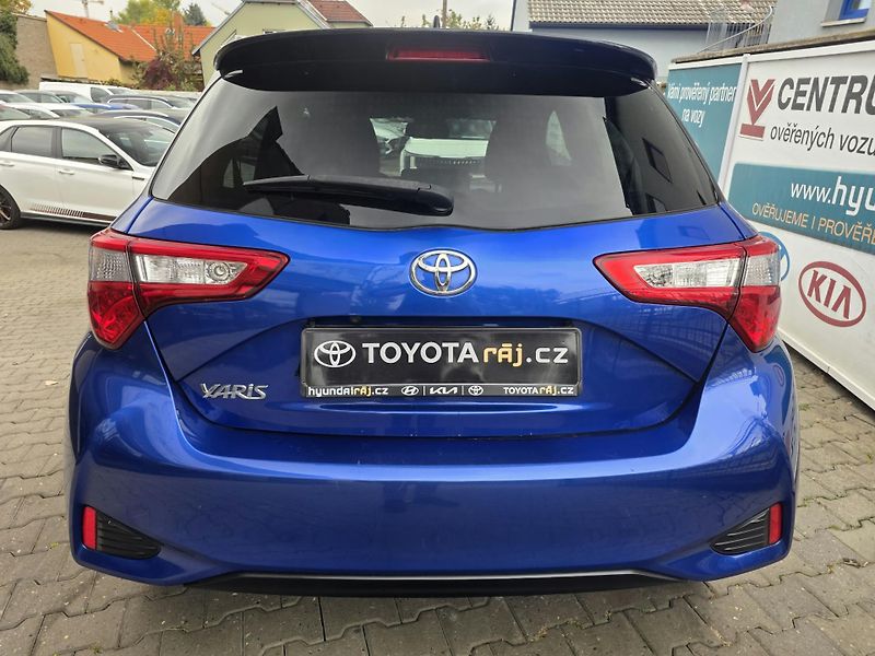 Toyota Yaris 1.5-AUTOMAT-SELECTION EDICE - fotka 8 z 22