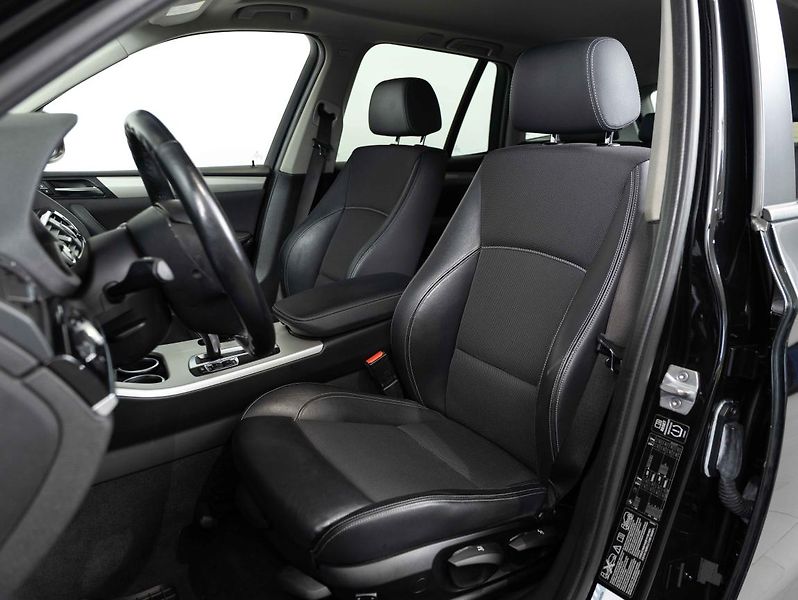 BMW X3 xDrive20d - fotka 13 z 20