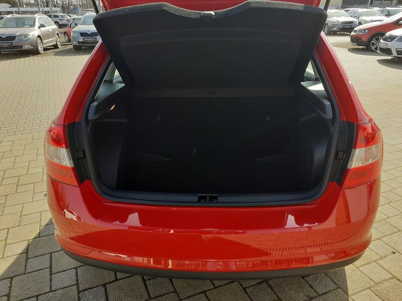 Škoda Rapid (2016) 1.2 TSi ACTIV - fotka 16 z 35