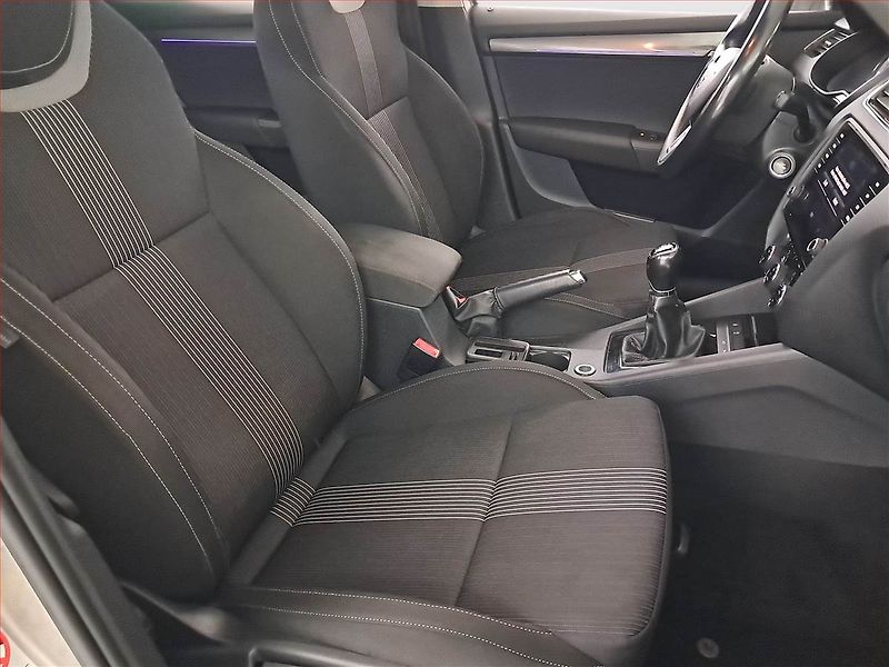 Škoda Octavia (2018) 1.5 TSI, Serv.kniha, Navi - fotka 9 z 25